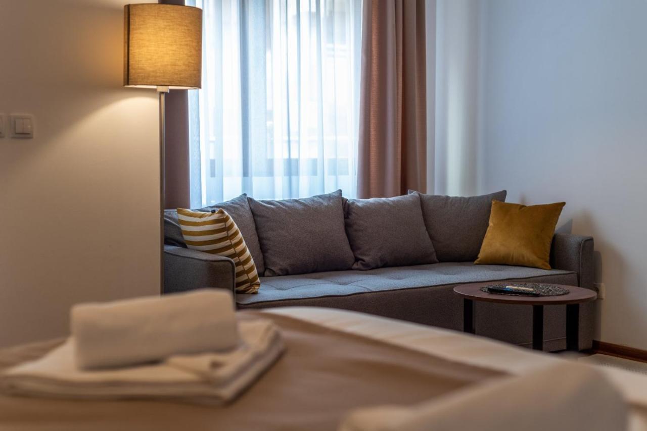 Eros Apartment *