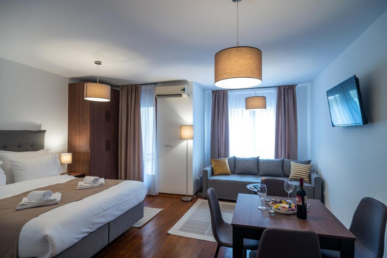 Apartment Eros *